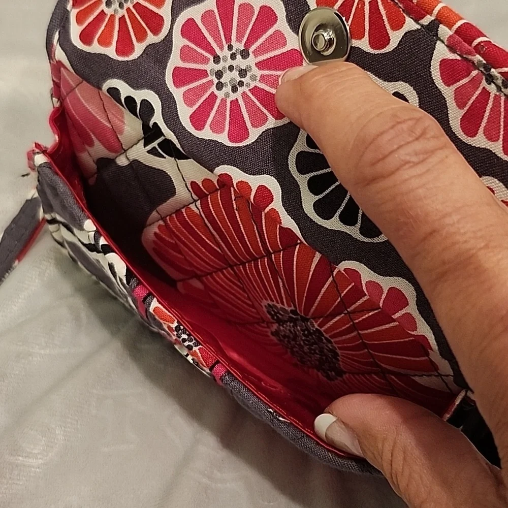 Vera Bradley Red and Black Floral Crossbody Bag - Picture 3 of 3